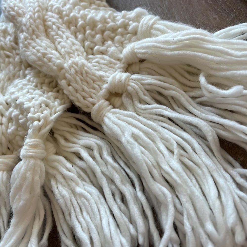 3/$15 White scarf - Picture 2 of 3
